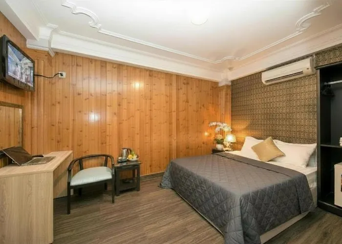 Nouveau Happy Inn - Bến Thành
